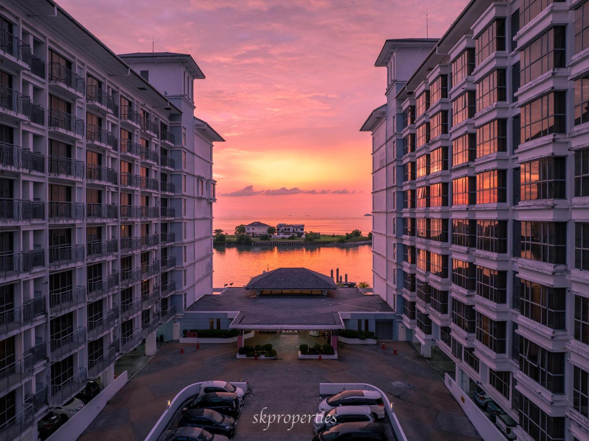 Seaview Suites At Admiral Bay Port Dickson Exterior foto