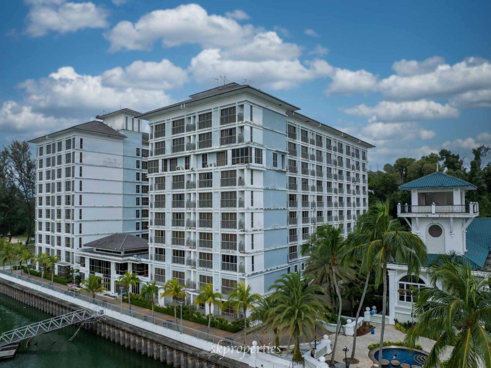 Seaview Suites At Admiral Bay Port Dickson Exterior foto
